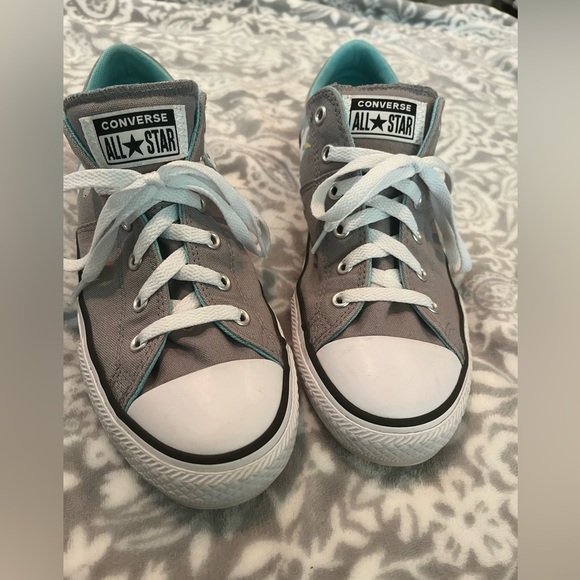 Converse Chuck Taylor All Star Unicorn Sneaker - Picture 2 of 5